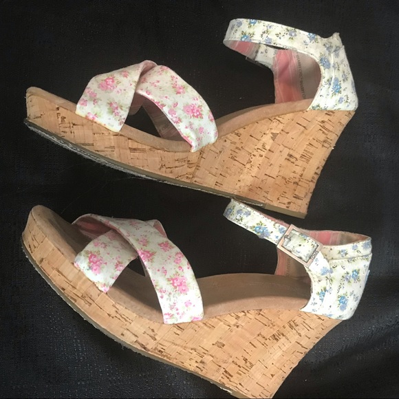Toms shabby chic cork wedges 9.5 - Picture 2 of 7